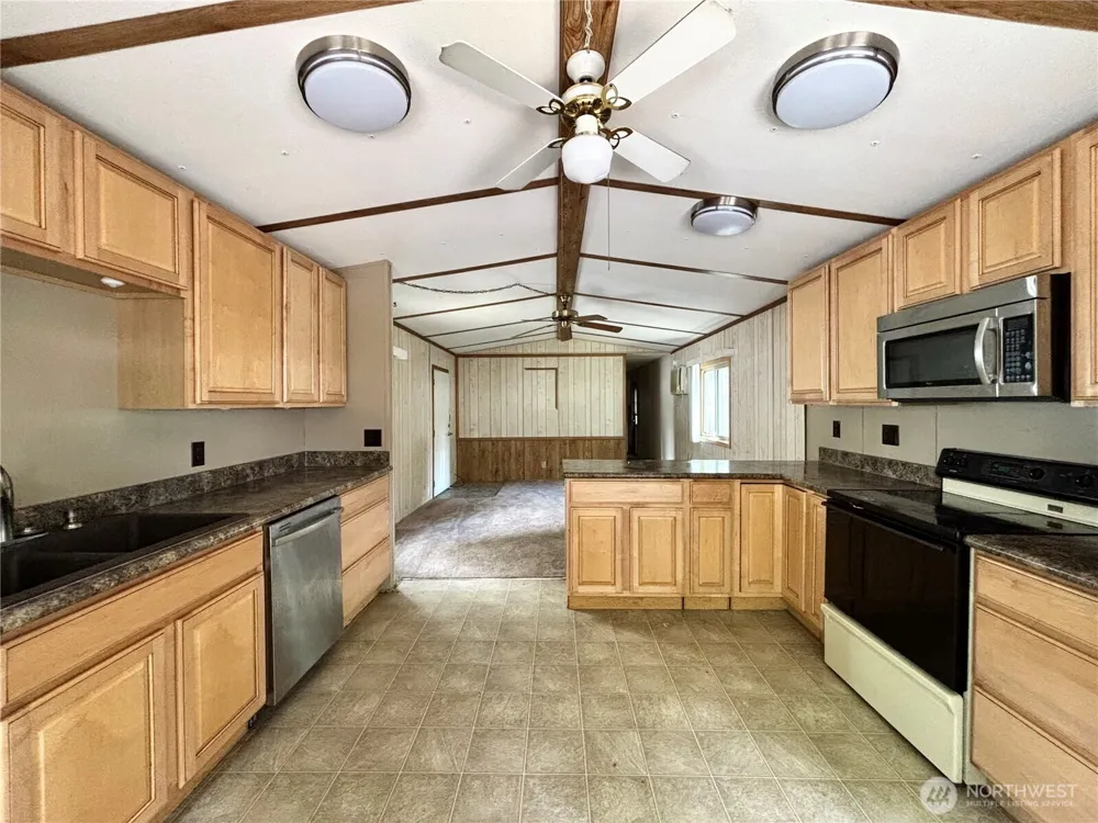 900 29th Street SE #E14 Auburn, WA 98002