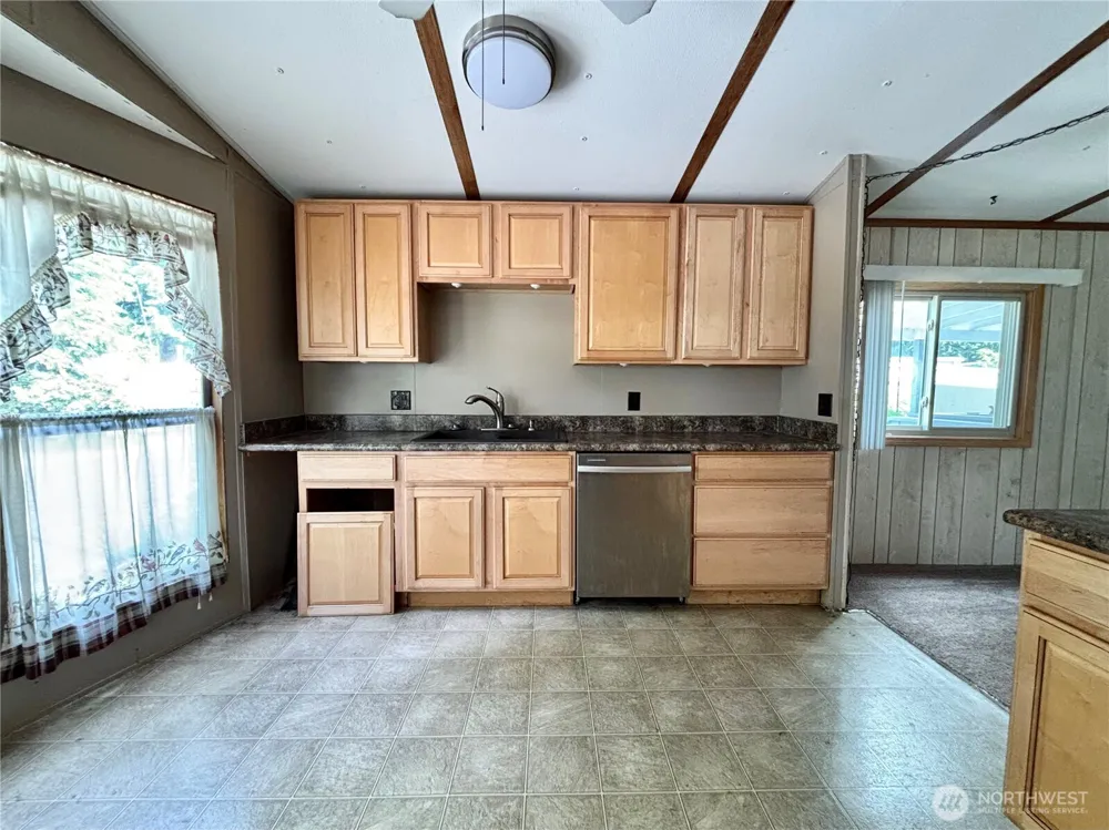 900 29th Street SE #E14 Auburn, WA 98002