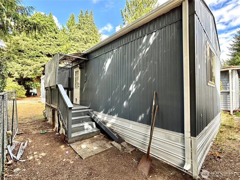 900 29th Street SE #E14 Auburn, WA 98002