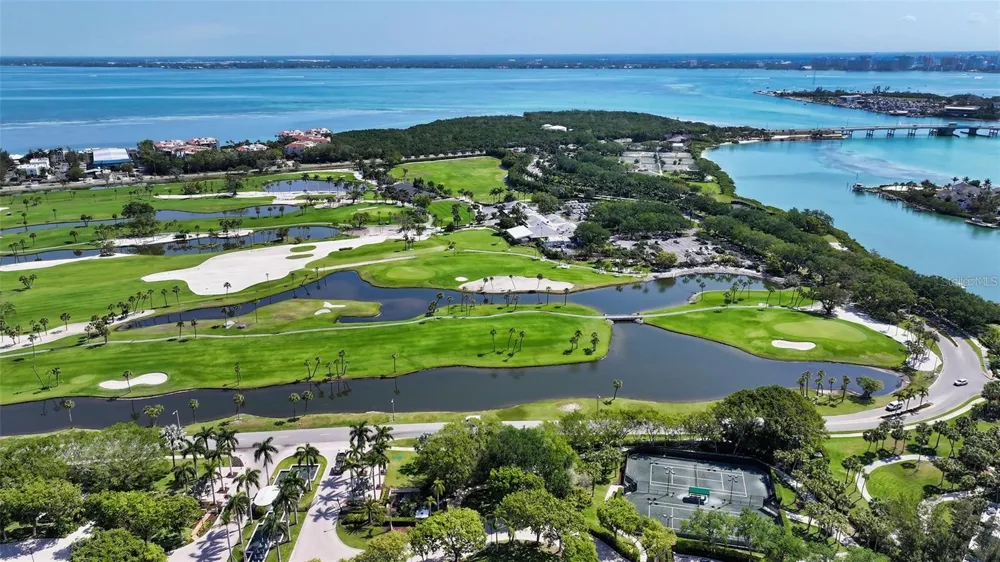 1075 GULF OF MEXICO DRIVE #205 Longboat Key, FL 34228