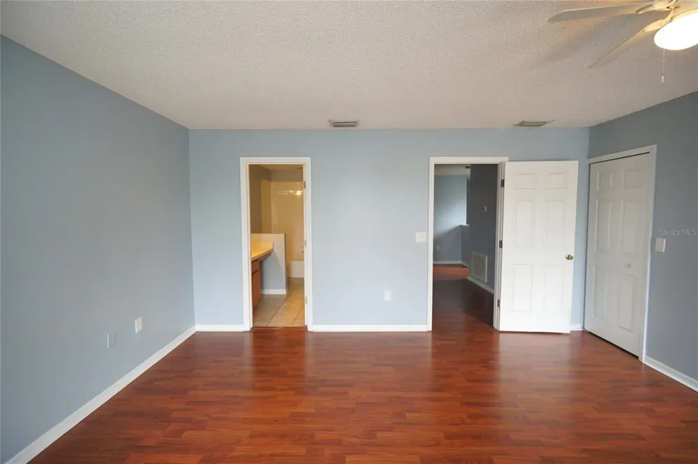 8532 EDGEWATER PLACE BOULEVARD Tampa, FL 33615