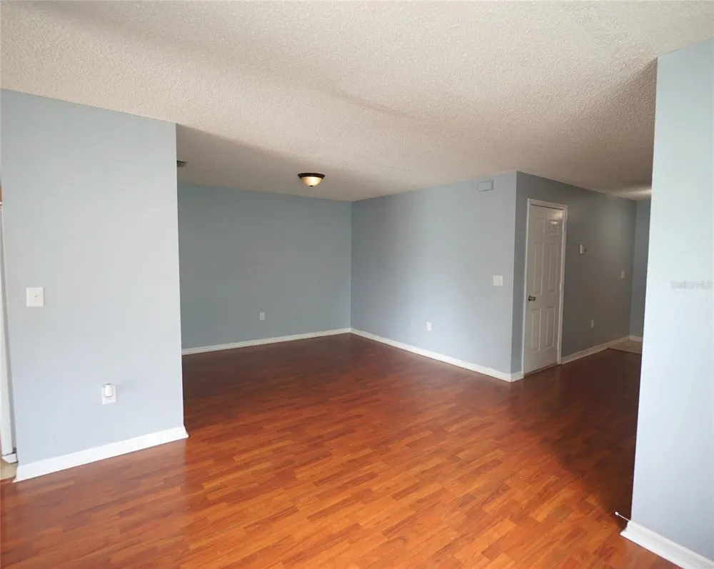 8532 EDGEWATER PLACE BOULEVARD Tampa, FL 33615