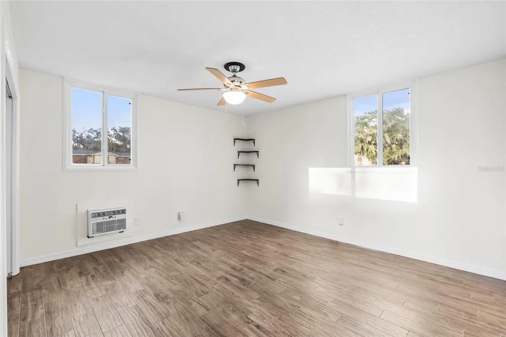 18200 CYPRESS COVE LANE Lutz, FL 33549