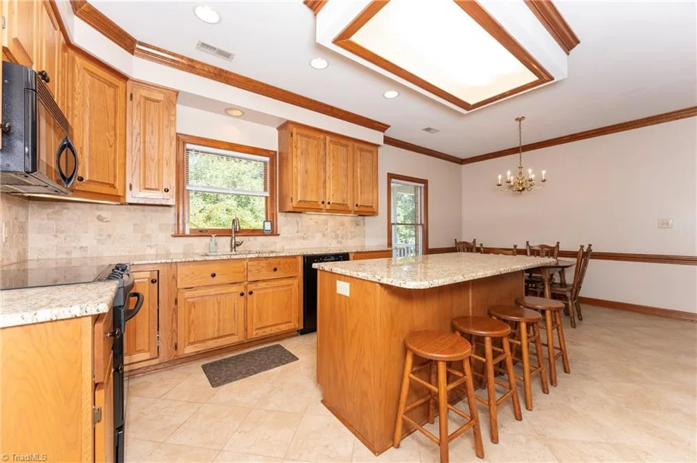 3265 Beroth Road Pfafftown, NC 27040