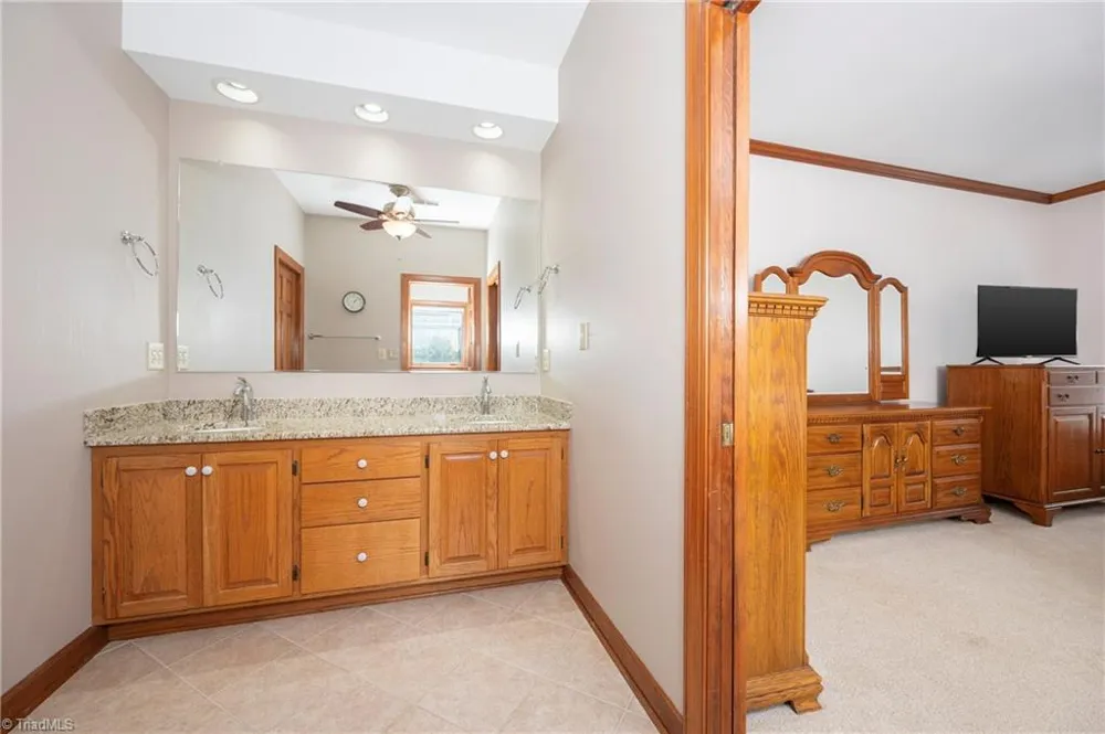 3265 Beroth Road Pfafftown, NC 27040
