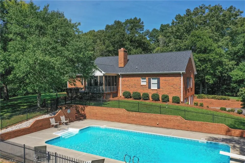 3265 Beroth Road Pfafftown, NC 27040