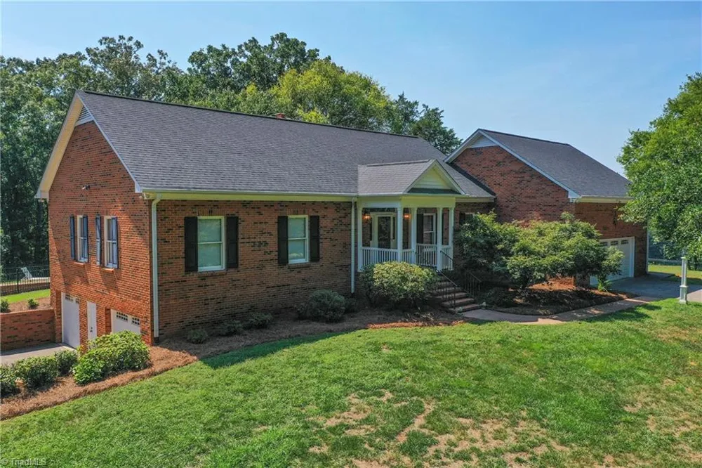 3265 Beroth Road Pfafftown, NC 27040