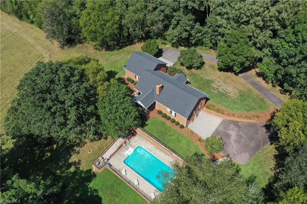 3265 Beroth Road Pfafftown, NC 27040