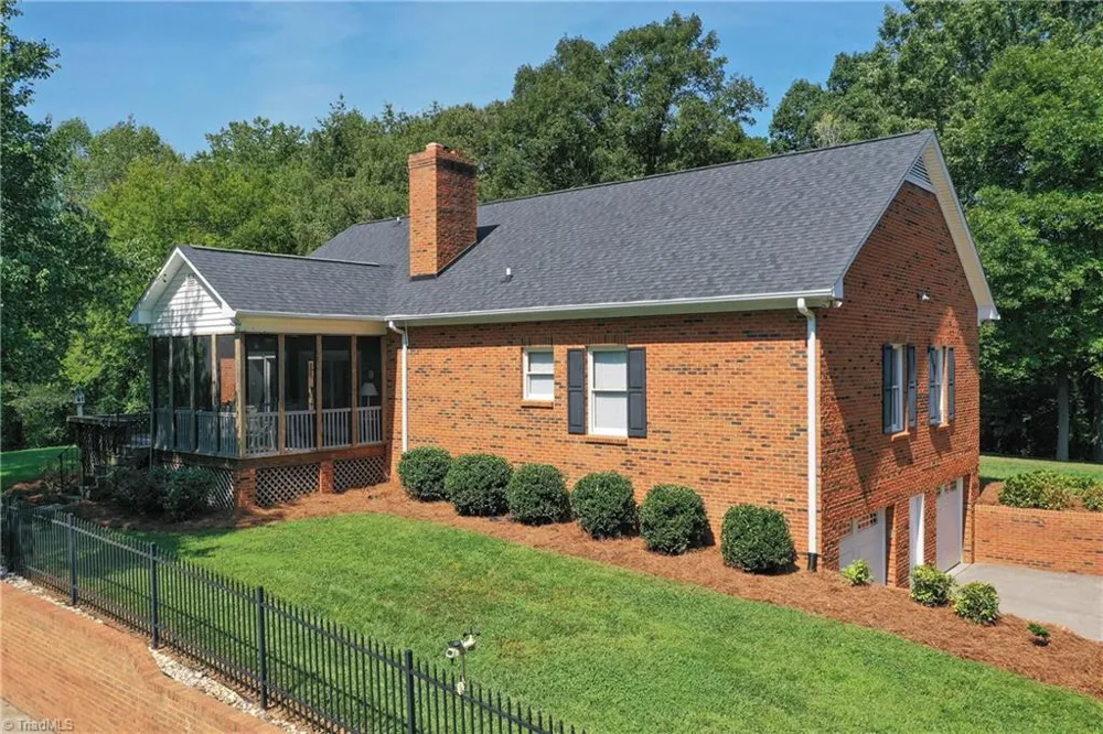 3265 Beroth Road Pfafftown, NC 27040