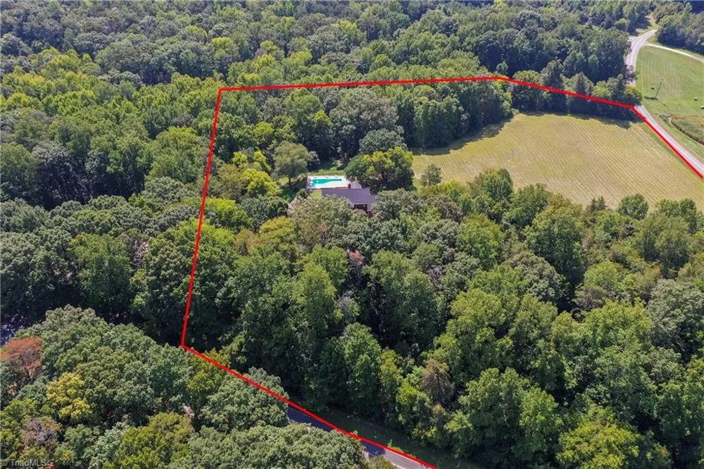 3265 Beroth Road Pfafftown, NC 27040