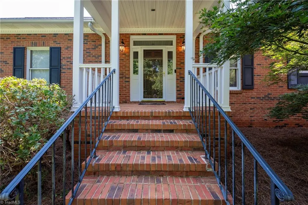 3265 Beroth Road Pfafftown, NC 27040