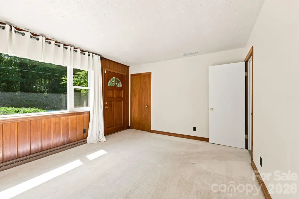 469 Sunset Drive Winston Salem, NC 27107