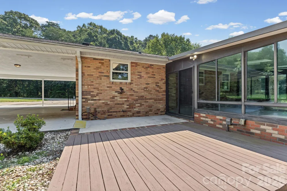 469 Sunset Drive Winston Salem, NC 27107