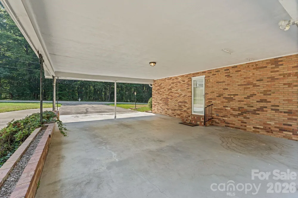 469 Sunset Drive Winston Salem, NC 27107