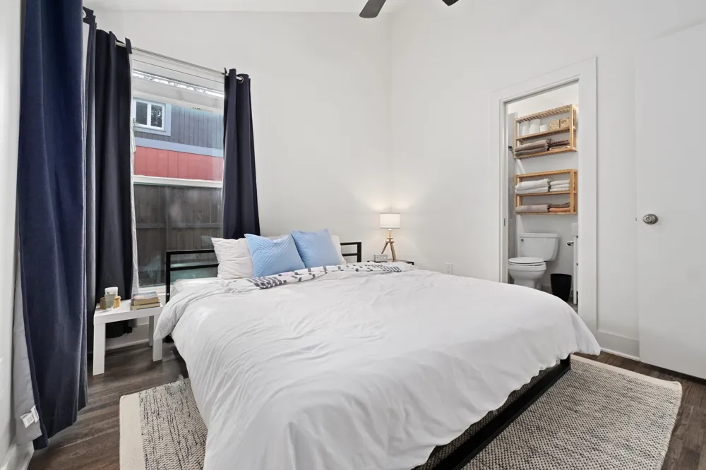 5502 Avenue F #B Austin, TX 78751