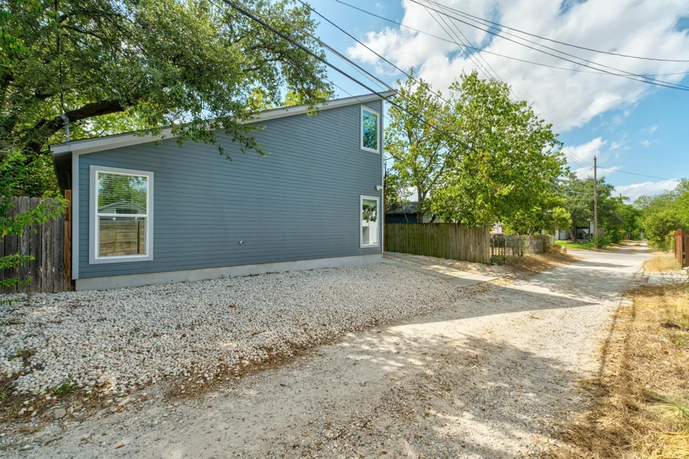 5502 Avenue F #B Austin, TX 78751