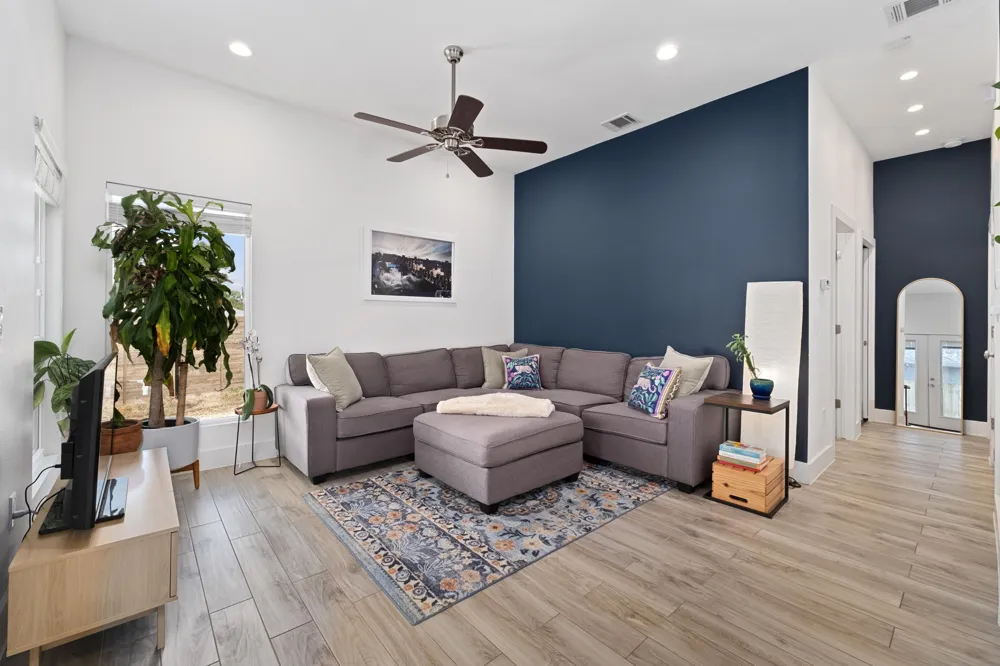 5502 Avenue F #B Austin, TX 78751