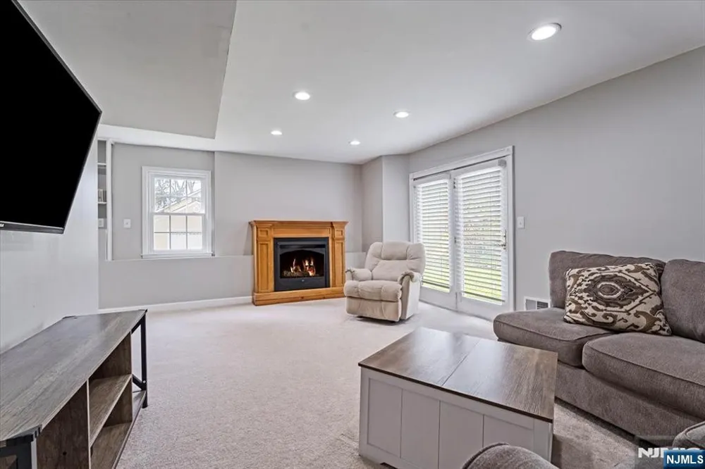 26 Meslar Road Morris Township, NJ 07950