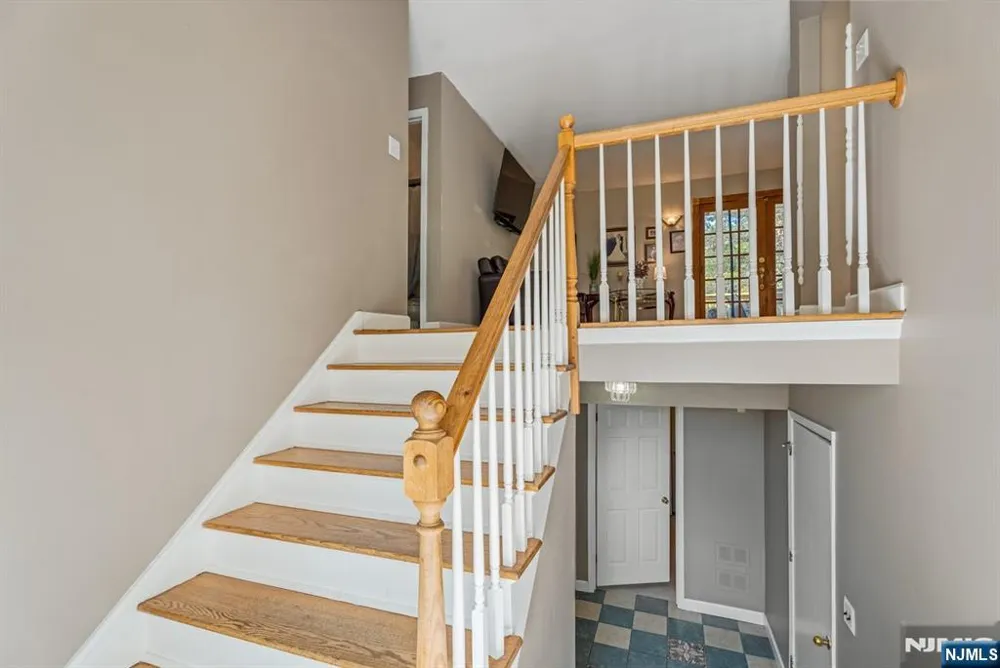 26 Meslar Road Morris Township, NJ 07950