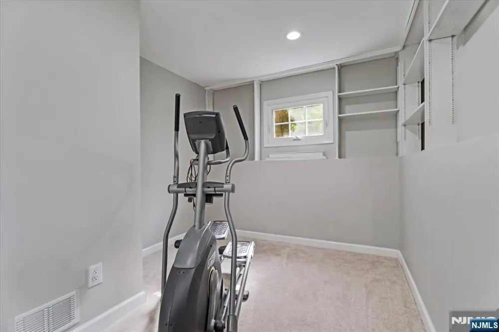 26 Meslar Road Morris Township, NJ 07950