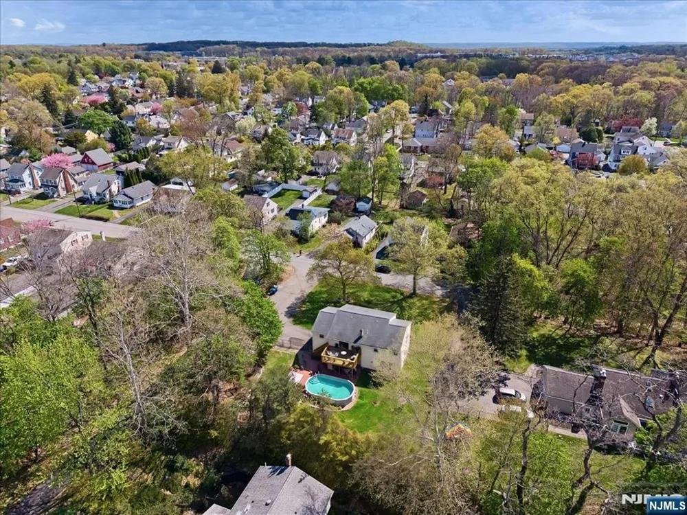 26 Meslar Road Morris Township, NJ 07950