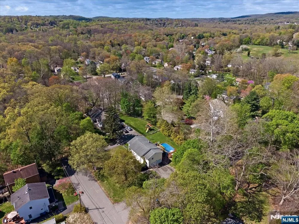 26 Meslar Road Morris Township, NJ 07950