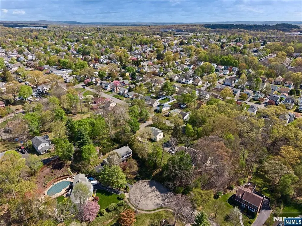 26 Meslar Road Morris Township, NJ 07950