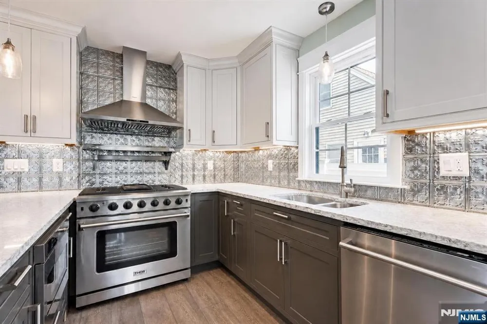 1074 Colfax Avenue Pompton Lakes, NJ 07442