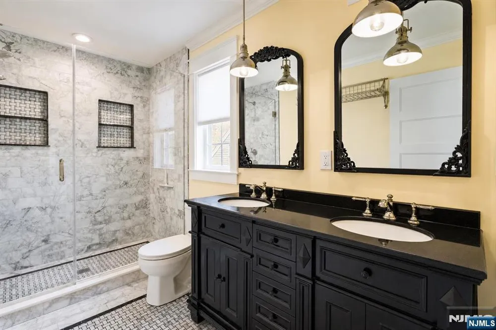 1074 Colfax Avenue Pompton Lakes, NJ 07442