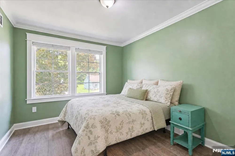 1074 Colfax Avenue Pompton Lakes, NJ 07442
