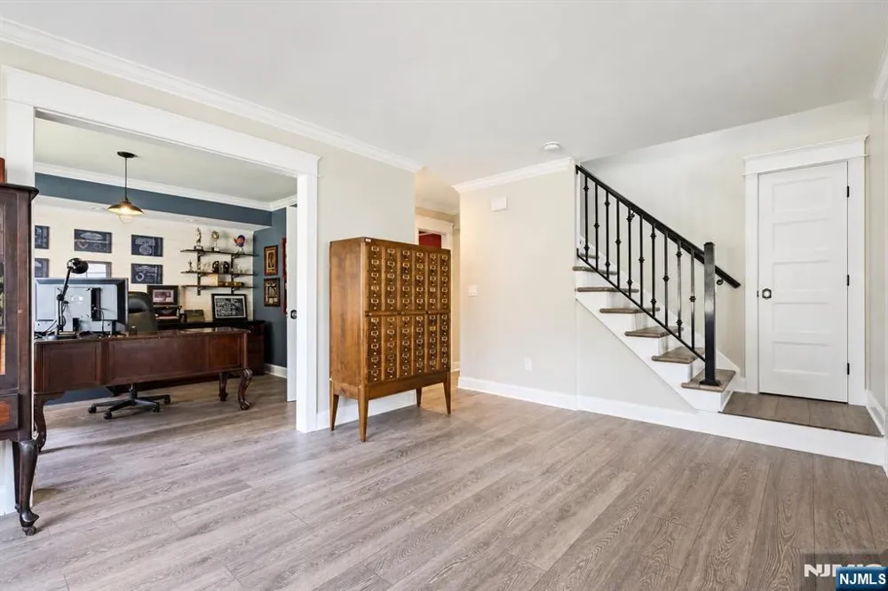 1074 Colfax Avenue Pompton Lakes, NJ 07442