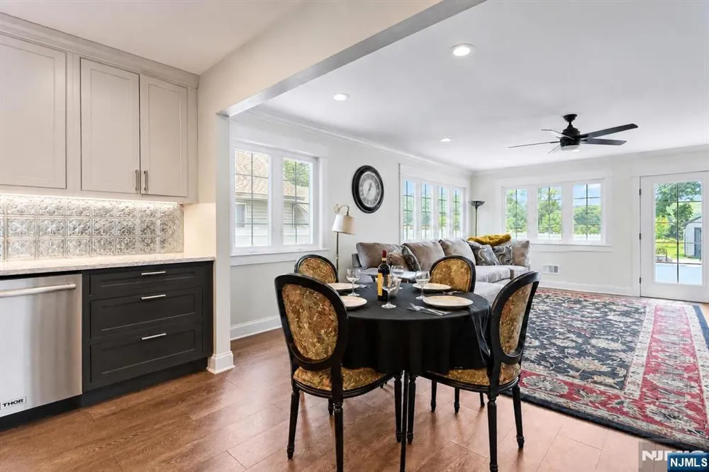 1074 Colfax Avenue Pompton Lakes, NJ 07442