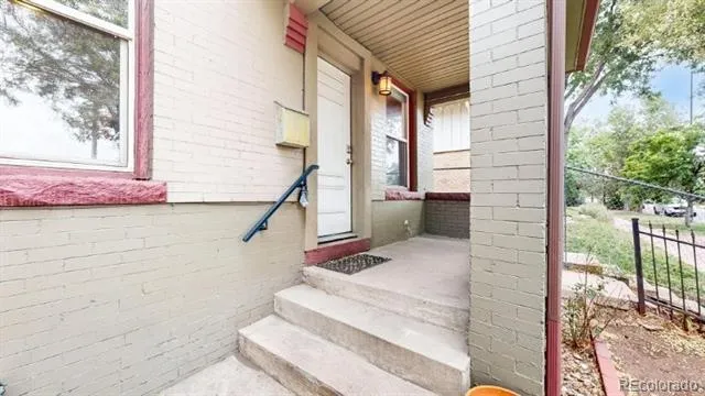 2738 Downing Street Denver, CO 80205