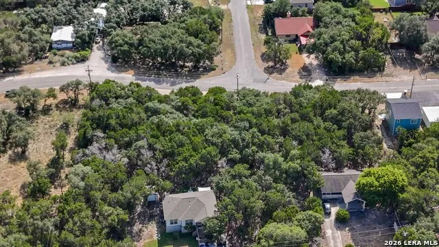 1567 CANYON BND Canyon Lake, TX 78133