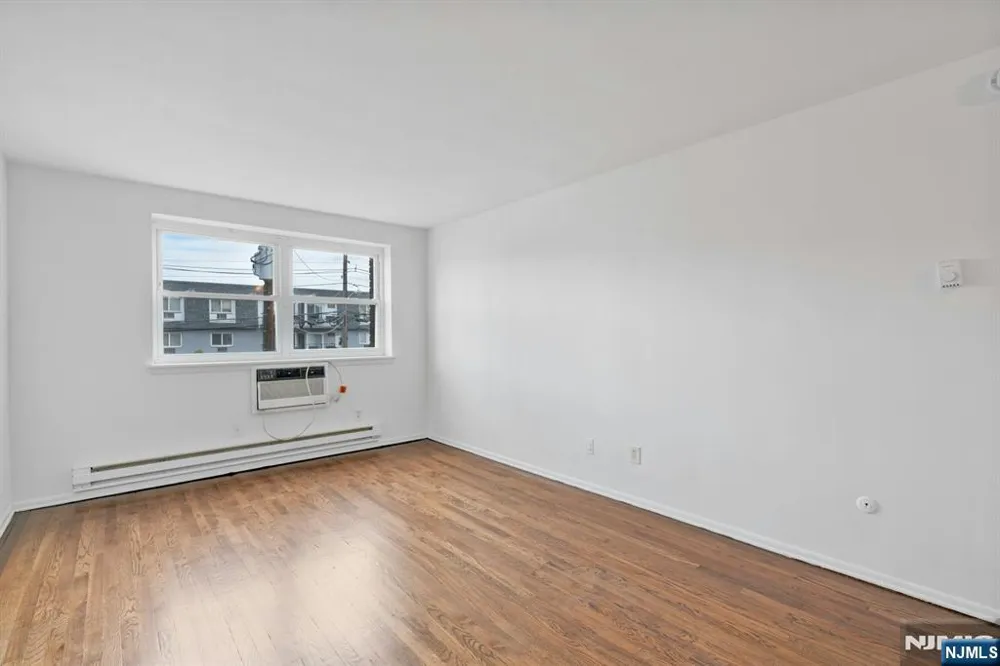 377 Park Street Unit 1 Hackensack, NJ 07601
