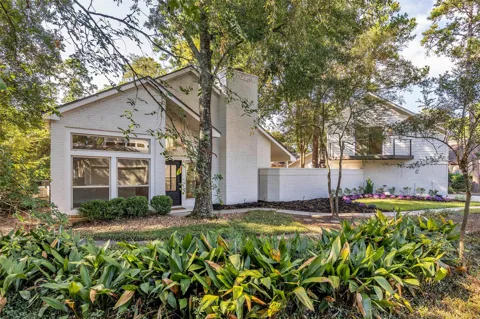 4 Autumnwood Way