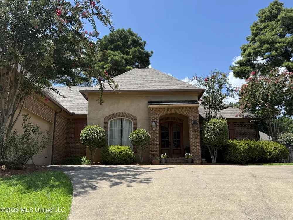 109 Hackberry Drive Madison, MS 39110