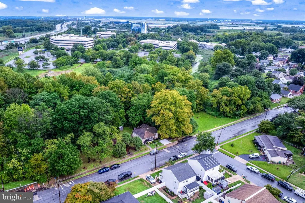 215 4TH AVENUE Essington, PA 19029