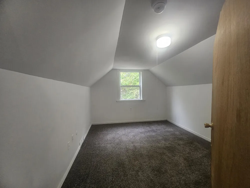6015 Herbert Street Westland, MI 48185