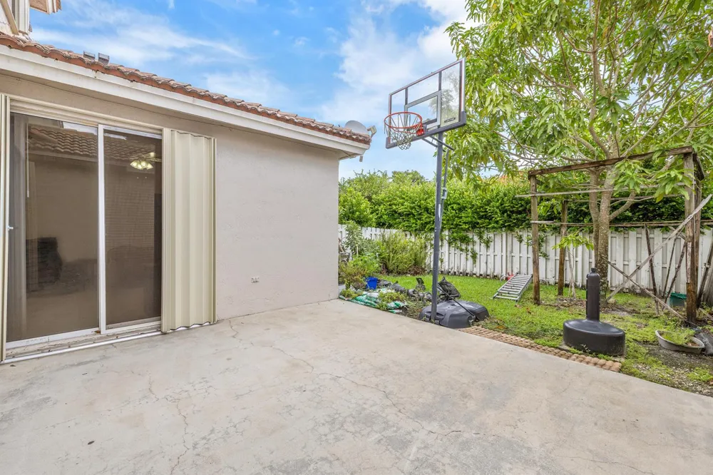831 NW 130TH AVENUE Pembroke Pines, FL 33028