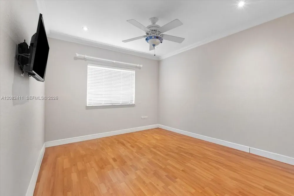 15931 SW 61st Ln Miami, FL 33193