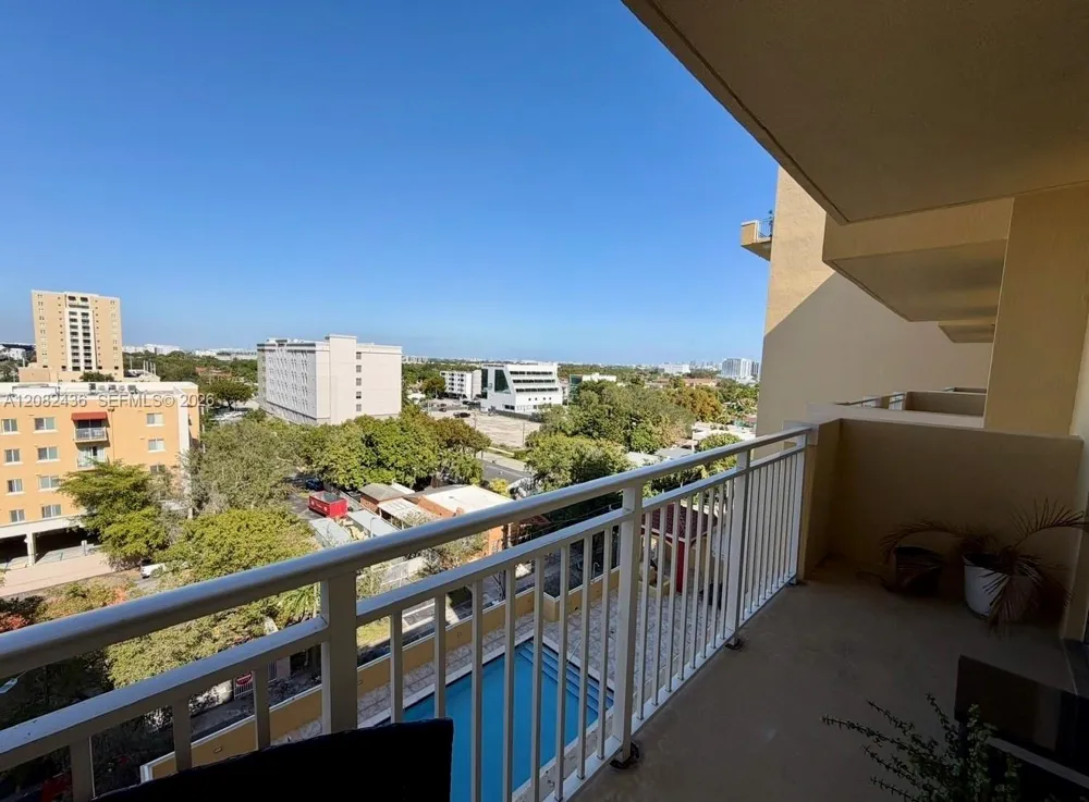 215 SW 42nd Ave #803 Miami, FL 33134