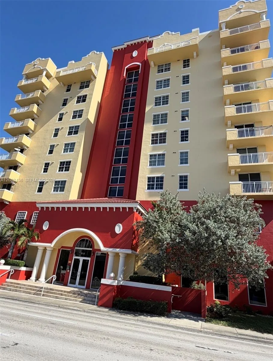 215 SW 42nd Ave #803 Miami, FL 33134
