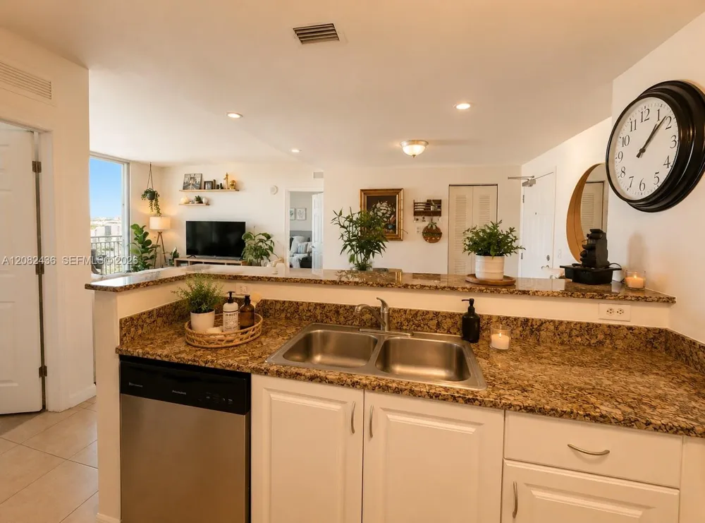 215 SW 42nd Ave #803 Miami, FL 33134