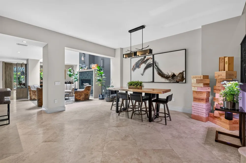 411 NEW RIVER DRIVE E #V-2 Fort Lauderdale, FL 33301