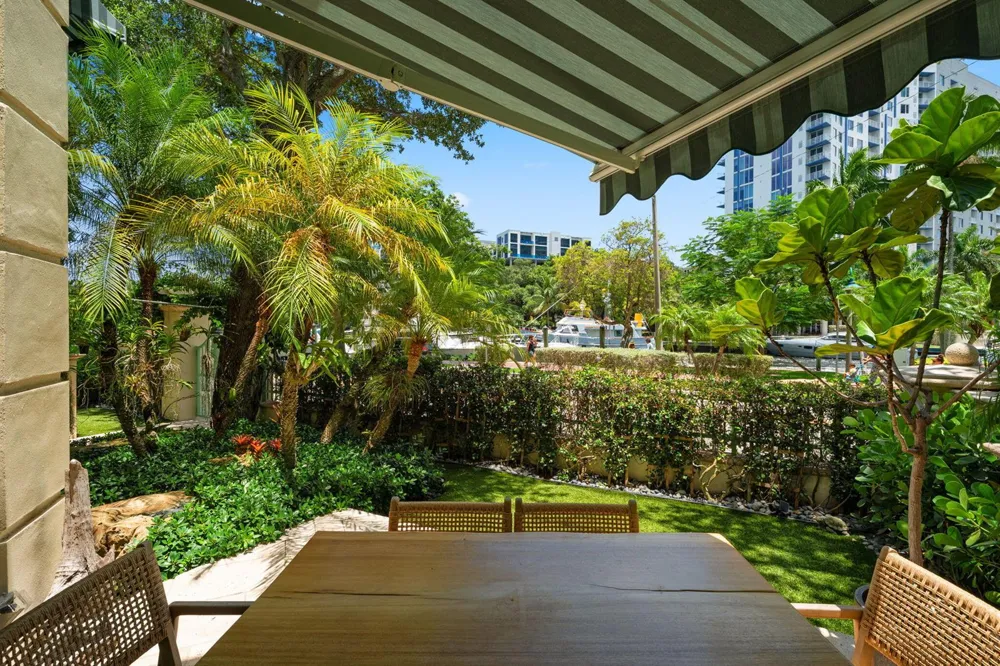 411 NEW RIVER DRIVE E #V-2 Fort Lauderdale, FL 33301