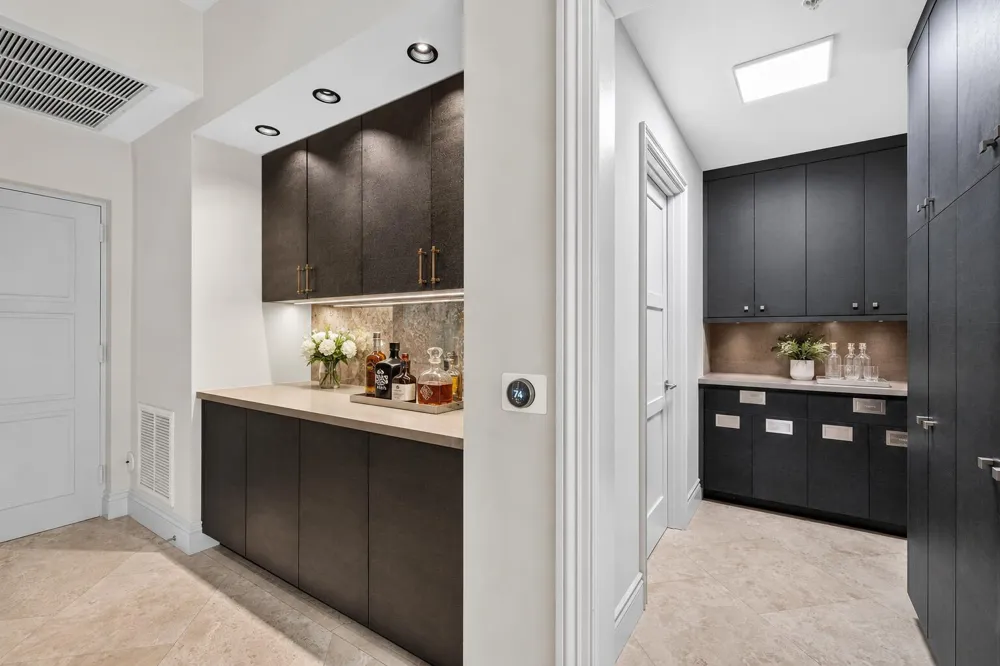 411 NEW RIVER DRIVE E #V-2 Fort Lauderdale, FL 33301