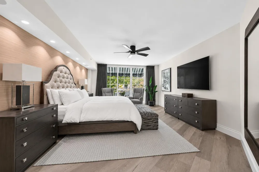 411 NEW RIVER DRIVE E #V-2 Fort Lauderdale, FL 33301