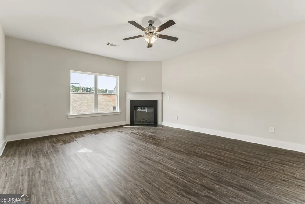 11201 Cornerstone WAY Hampton, GA 30228