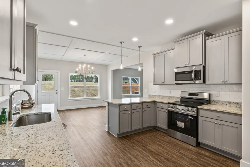 11201 Cornerstone WAY Hampton, GA 30228